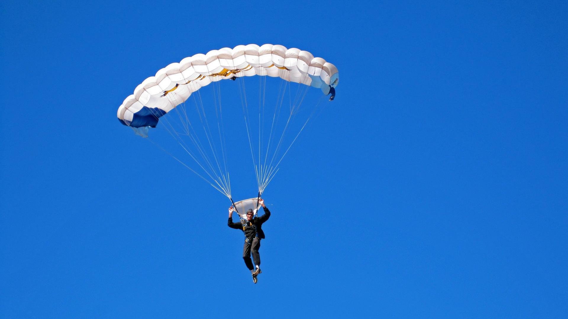 Faker再次证明世界赛王者地位，faker世界赛胜率